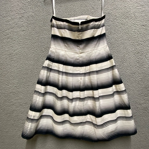 White House Black Market Dress Womens 6 White Black Striped Strapless Lined - Picture 2 of 12
